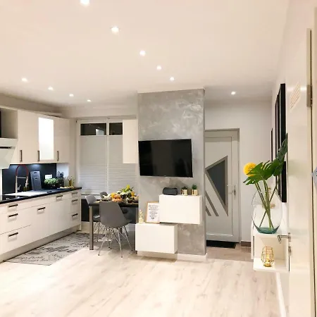 דירה Domizil Am Delft אמדן